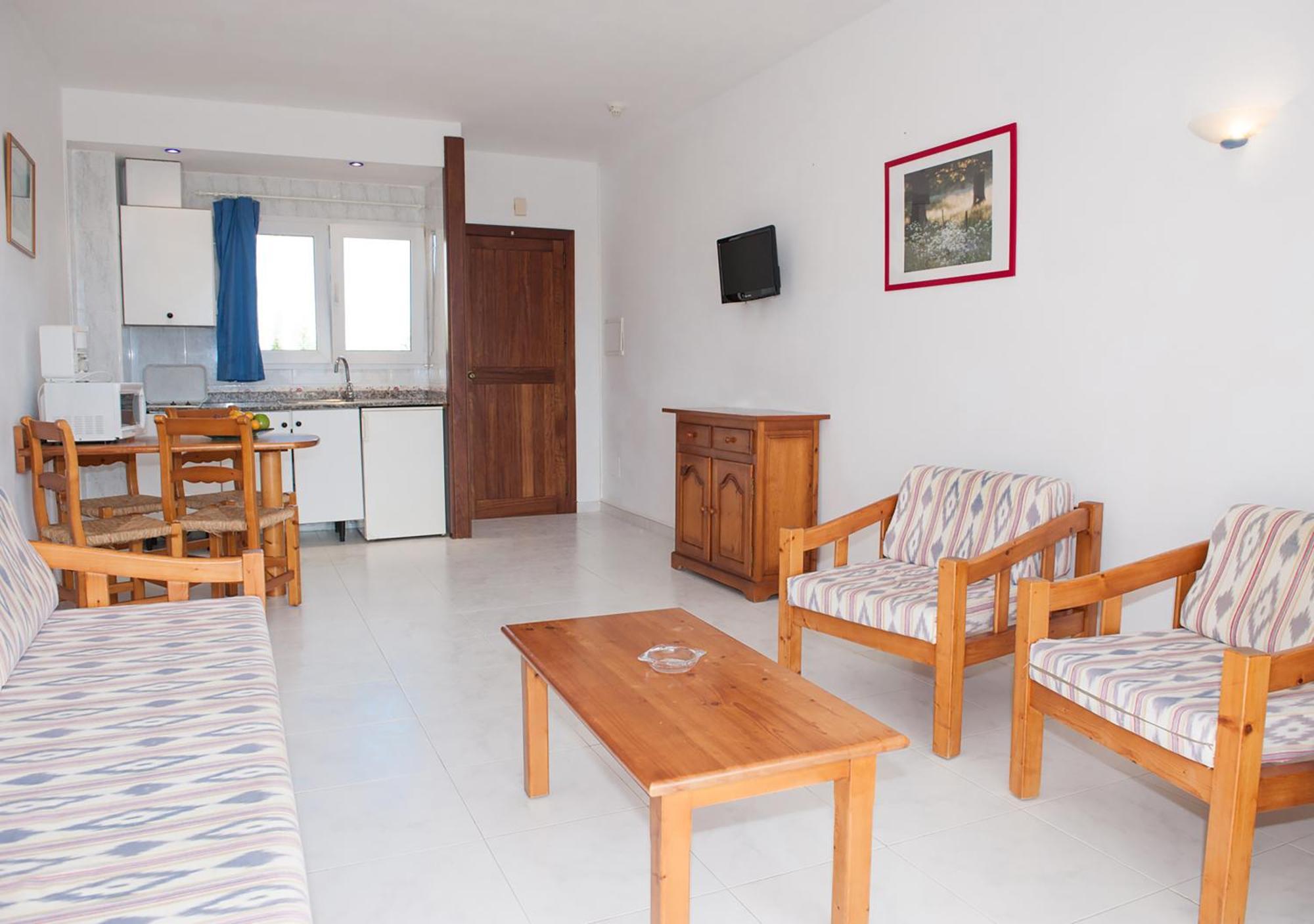Apartamentos Sol Romántica by DOT Suites Cala Romàntica Habitación foto